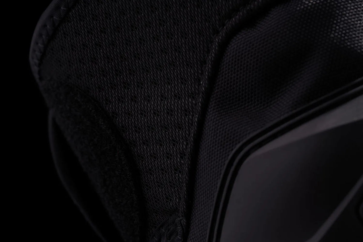 Icon Cloverleaf 2 Knee Pads Black