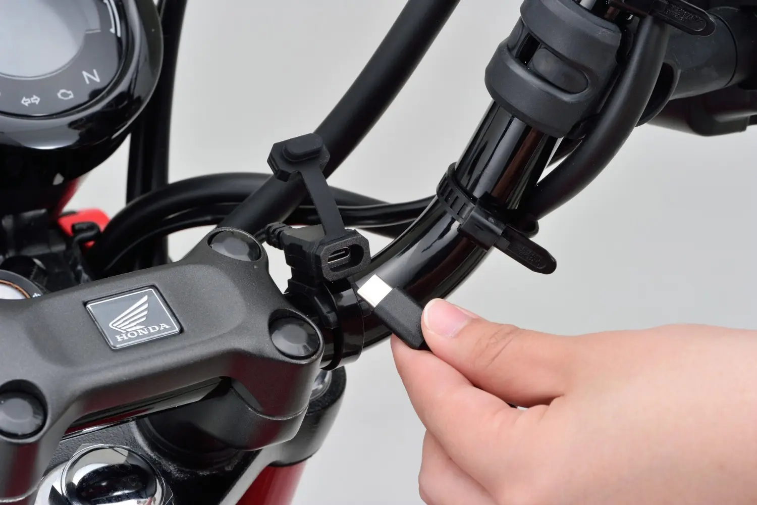 Daytona Motorcycle USB Charging Port