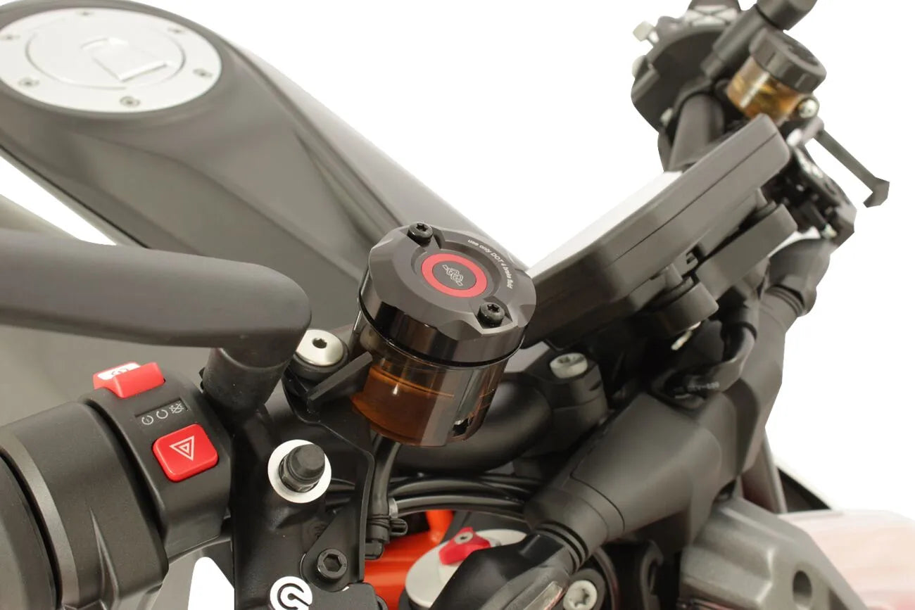Gilles Tooling Master Cylinder Reservoir Cover