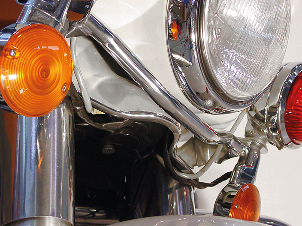 V-Twin 1996-2013 Batwing Outer Fairing Skirt – Windshield