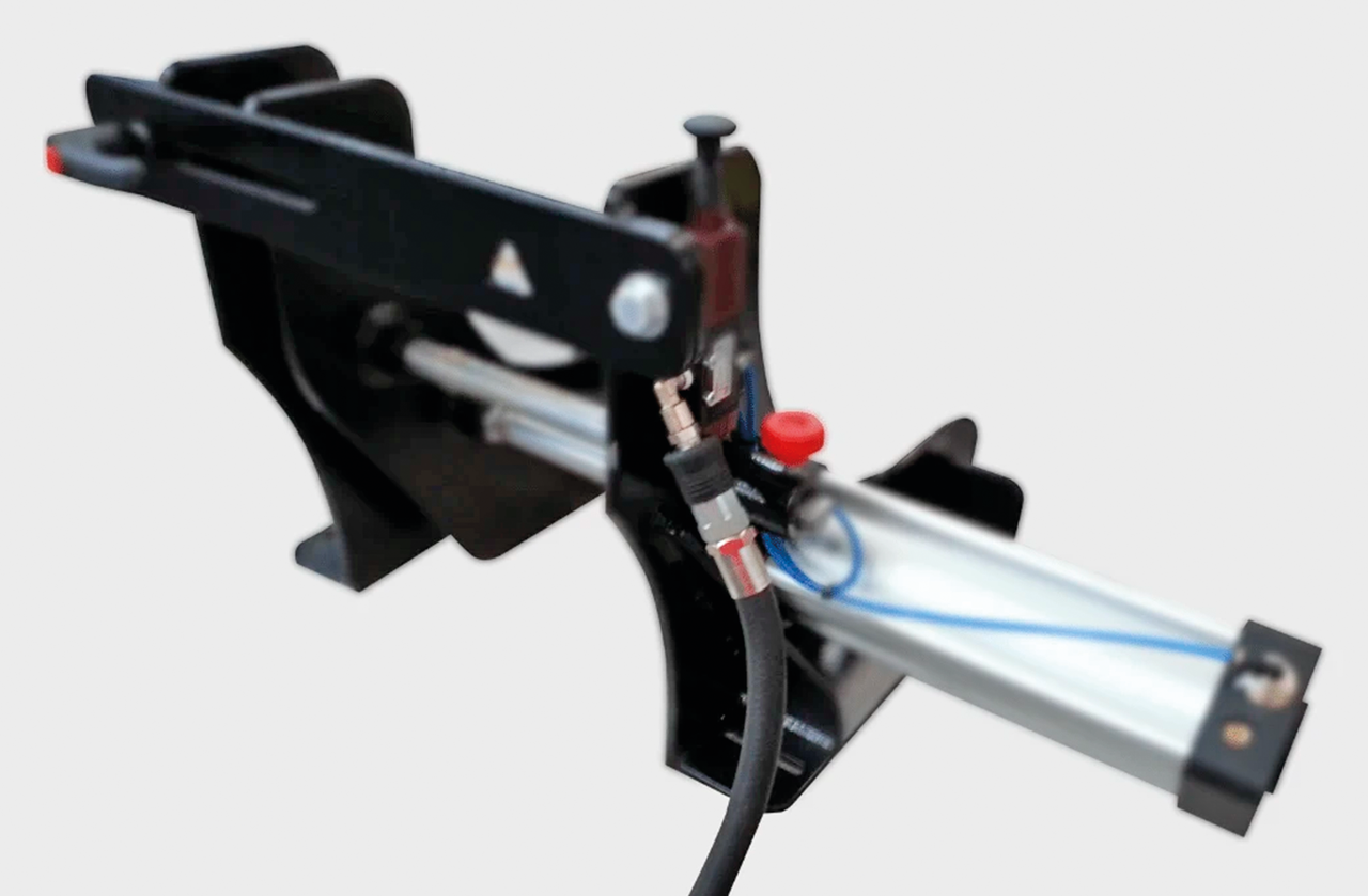 Lv8 ELEVATE Zodiac Goldrake Motorcycle Workshop Lift by LV8 – Tools & Chemicals