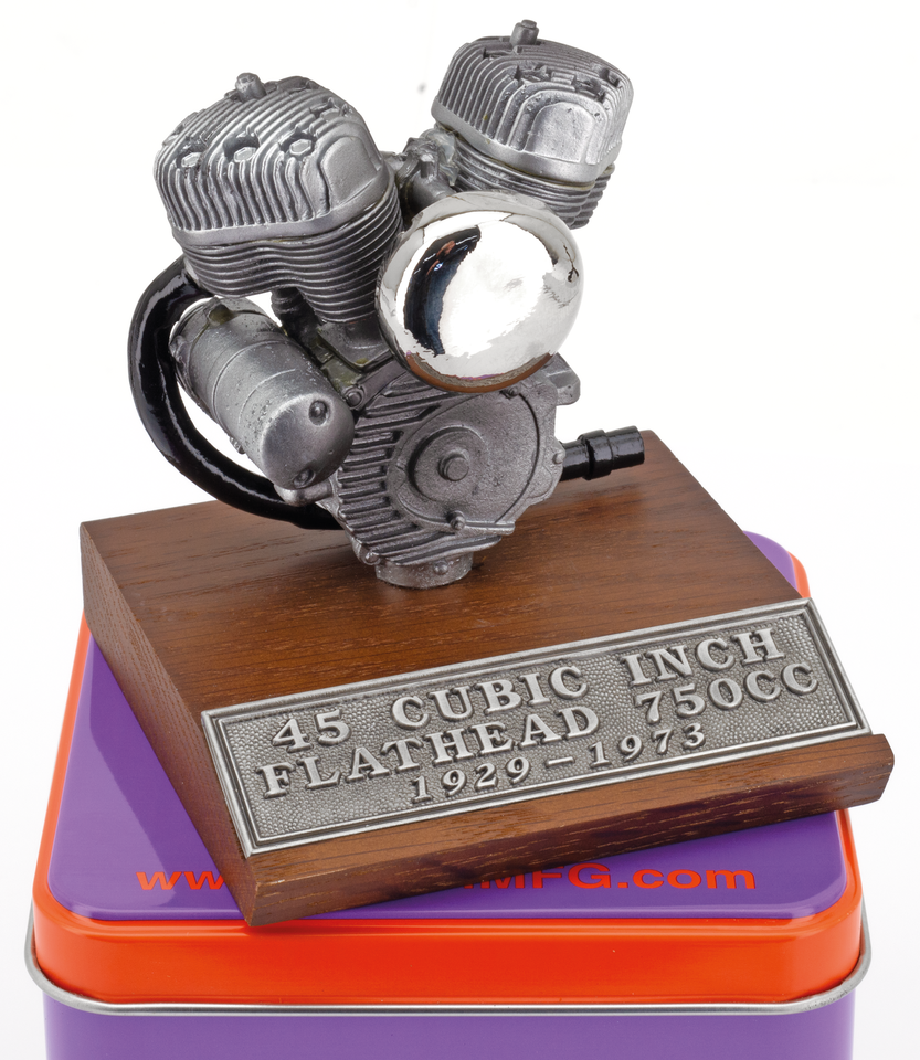 V-Twin Scale 1:6 Model Engines – Helmets