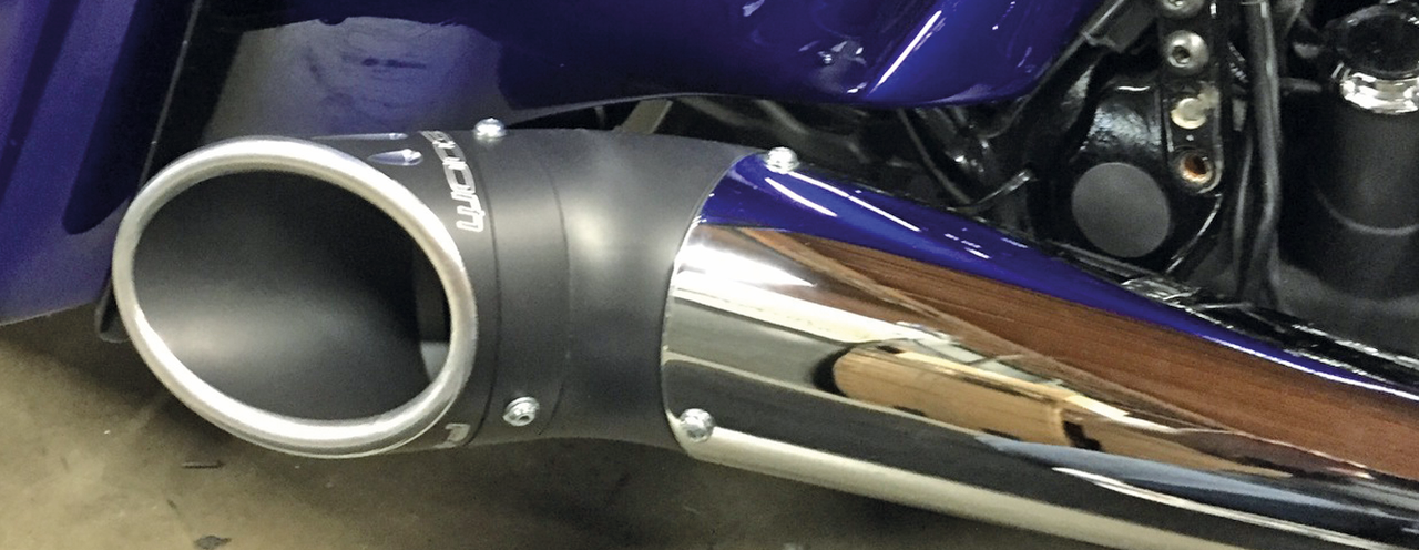 Freedom Performance Exhaust Shorty 2-INTO-1