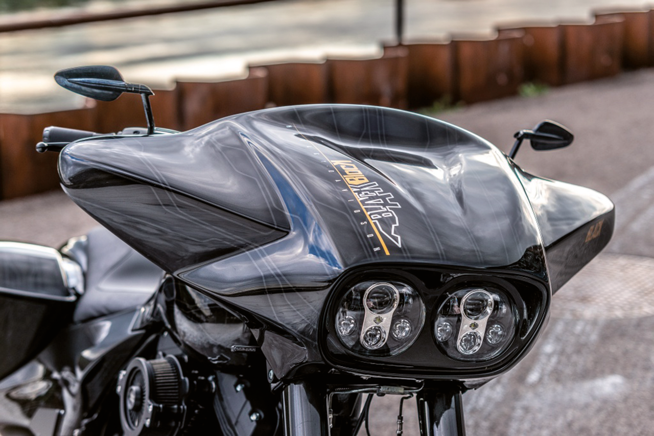 Tommy & Sons Batwing Style Fairing for Road Glide Headlights – Windshield