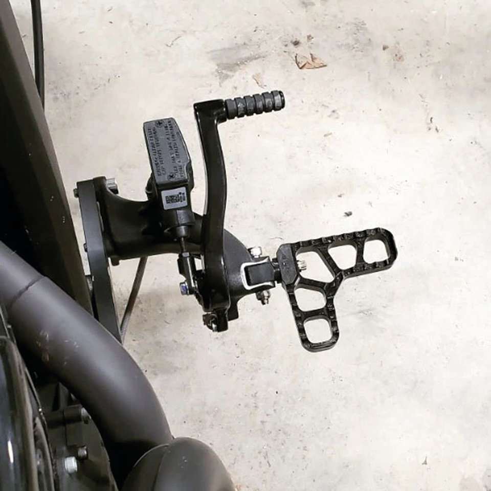 Joker Machine Foot Pegs for Indian Scout & Victory Octane – Foot Control